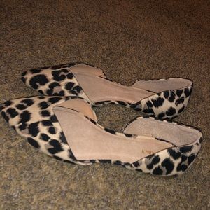 . Old navy cheetah print pointed toe ballet flats